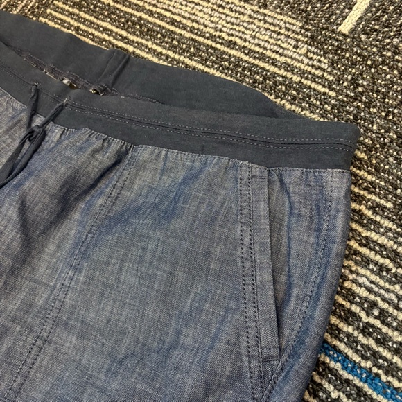 Talbots 18W Pull On Pants Chambray Blue Cotton Elastic drawstring - Picture 3 of 9